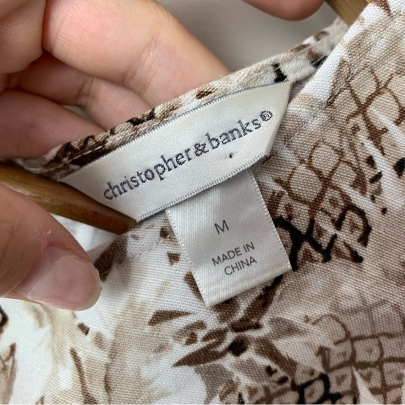 [Christopher & Banks] Women's Tan & Brown Pineapple Print Linen Short Sleeve Top - Picture 7 of 8